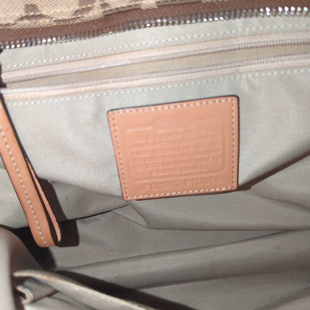 Coach Hampton Carryall Signature Canvas Leather Canvas Large Good Condition - Picture 5 of 6